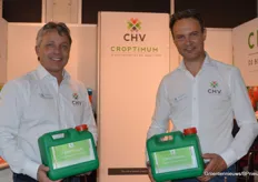 Arjen de Haan en Arnold Kloostra van CHV brengen biostimulanten op de markt.